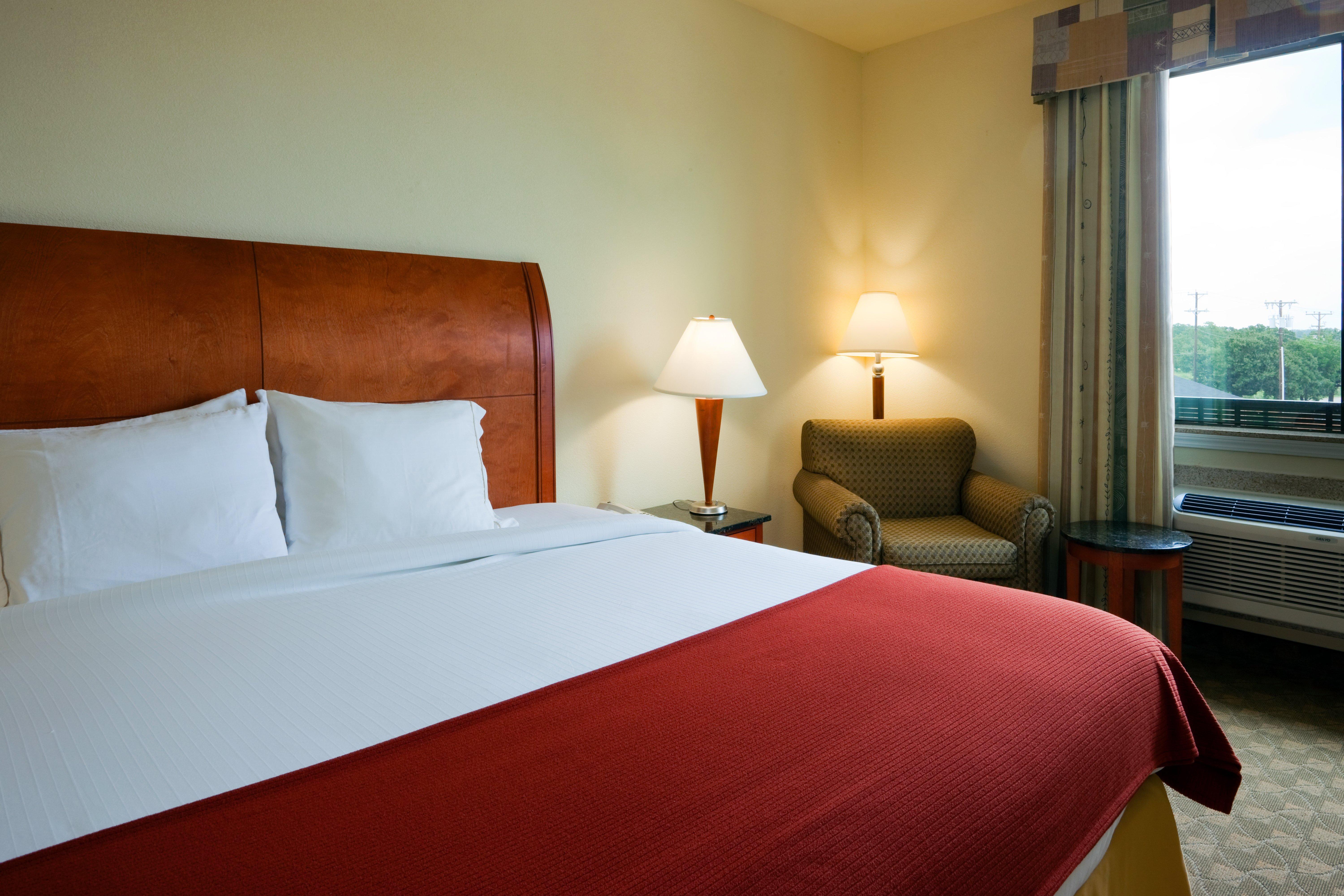 Holiday Inn Express Hotel And Suites Fairfield-North By Ihg Kamer foto