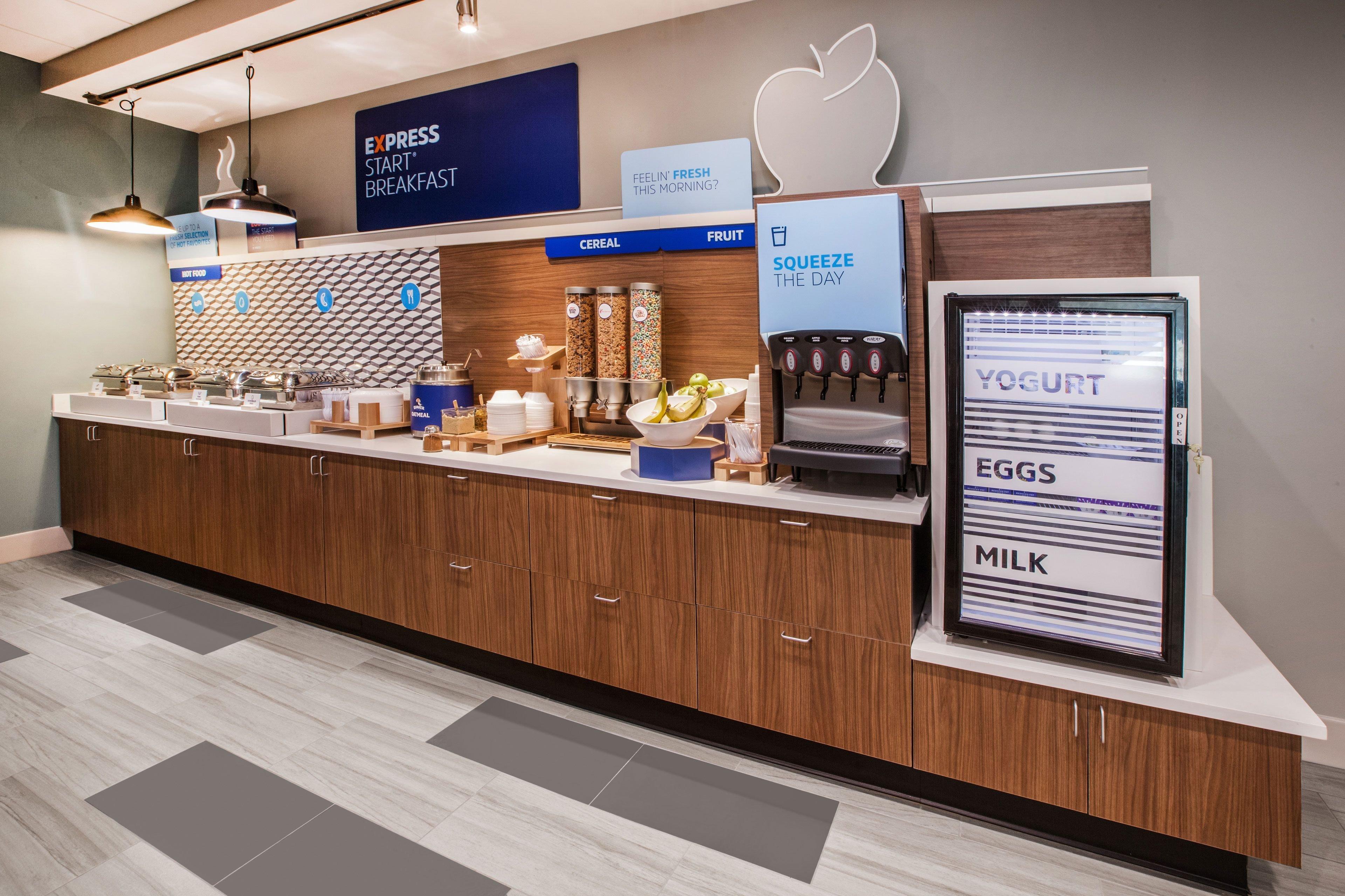 Holiday Inn Express Hotel And Suites Fairfield-North By Ihg Buitenkant foto