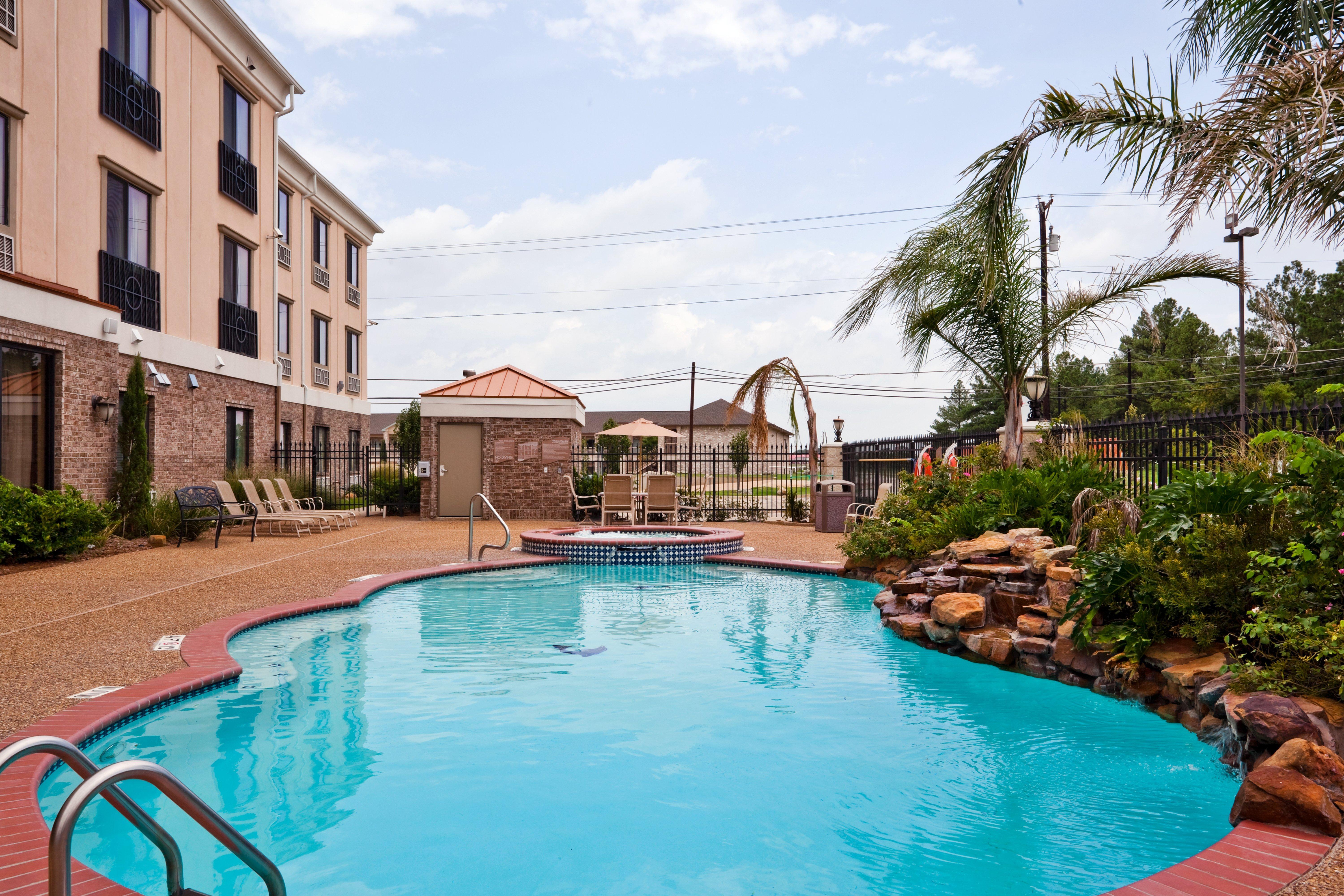 Holiday Inn Express Hotel And Suites Fairfield-North By Ihg Buitenkant foto