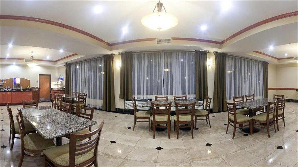Holiday Inn Express Hotel And Suites Fairfield-North By Ihg Buitenkant foto